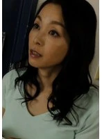 A082G-009 -  The neighbor's wife, who always comes over to share her food, seduces me in an erotic way...and I can't help but get all semen sucked out of her by her slutty sex at the front door!