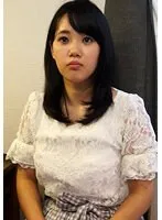 M725G-007 -  The dissatisfaction of a newlywed wife who has been married for 10 months is that her husband falls asleep right away! ? A young wife with a strong sexual desire becomes frustrated and falls into a pseudo-infidelity...