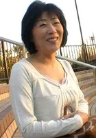 M770G-003 -  An ordinary mature woman who likes to masturbate appears in an AV for pleasure! She sucks on a young man's penis and has a thick creampie!