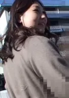 M774G-006 -  Pick up a wife who is traveling with someone and becomes open-minded on the trip! Mixed bathing orgy! Creampie sex with defenseless frustrated wife