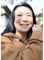 M816G-001 -  A mature woman with a neat and demure atmosphere that you could find anywhere! In fact, she has a strong sex drive! A shy slut who comes to have sex in an AV appearance!