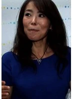 M899G-009 -  A mother and daughter dressed in matching outfits are invited to a car for a fashion check! A frustrated mature mom has a climax of pleasure sex even in front of her daughter!