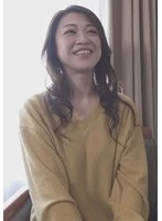 M991B-002 -  A fair-skinned, beautiful wife is called out while shopping, 