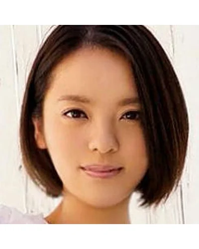 Akina Hirayama